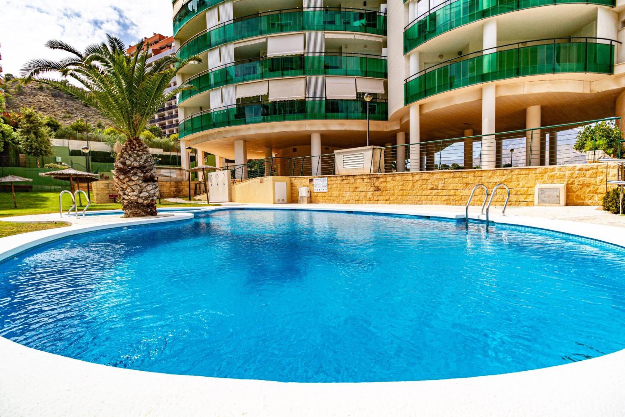 Apartment Vilapark With Pool, Free Parking, Terrace, Beach Benidorm Esterno foto